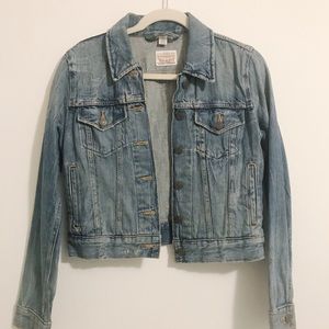 S women’s levi denim jacket